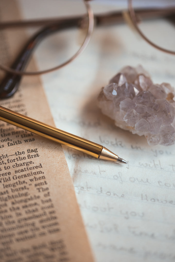 Feather Pen - Luxurious Gold