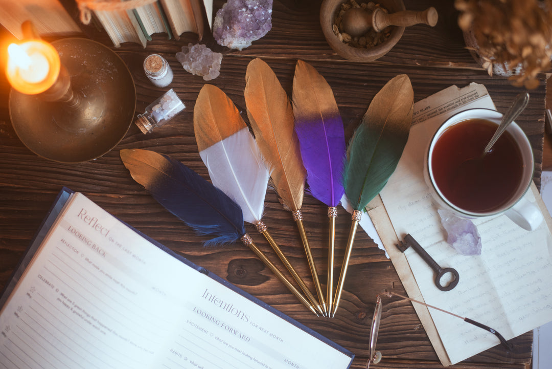 Feather Pen - Luxurious Gold