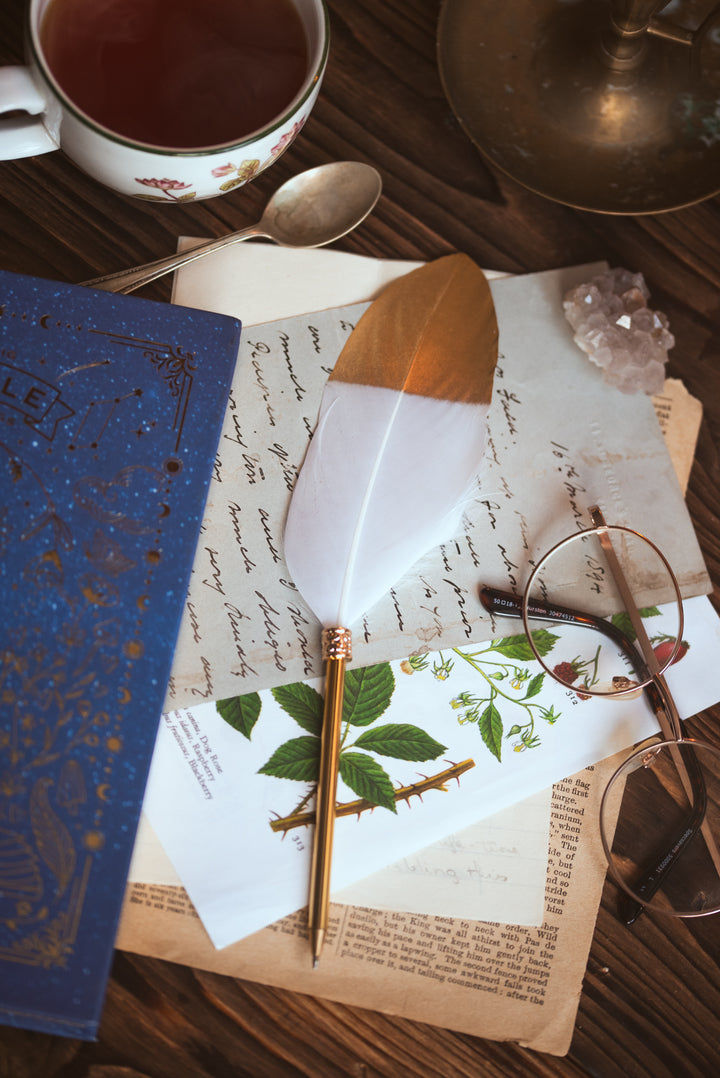 Feather Pen - White and Gold