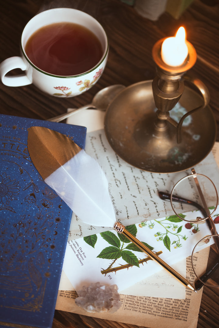 Feather Pen - White and Gold